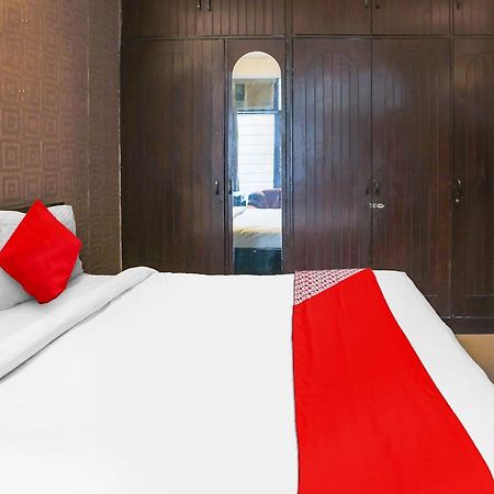 Hotel O Royal Galaxy Нью-Дели Экстерьер фото